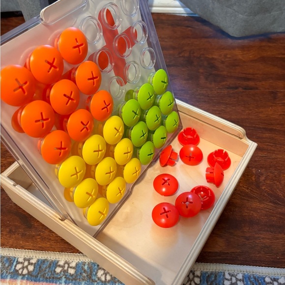 LOVEVERY Mosaic Colorful Button Sorting Game Educational Toy - Picture 5 of 6